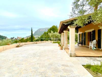 Wunderschöne mallorquinische Finca in Valldemossa mit Pool und Garten