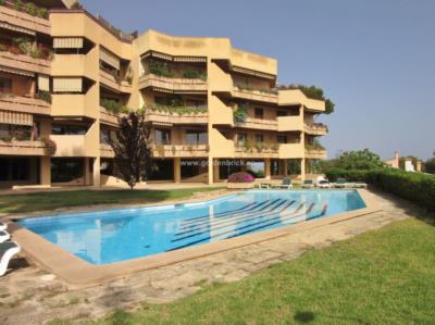 Fantastische Wohnung in La Bonanova mit Terrasse, Garage und Pool
