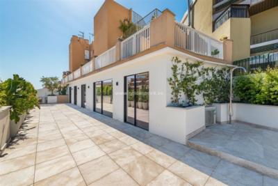 Exclusivo ático en calle Cataluña con terraza y plaza de garaje